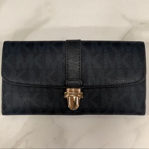 Michael Kors Monogram Wallet